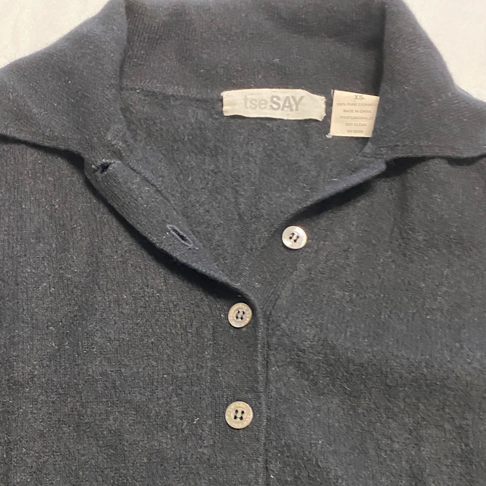 TseSay | 100% Pure Cashmere Black Long Sleeve with Collar
